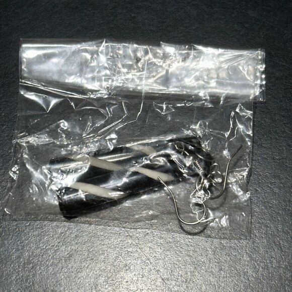 NWOT African Bone Dangling Round Carved Twist Earrings - Picture 6 of 6